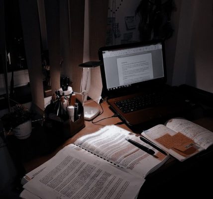 Где заказать реферат недорого: советы по выбору компании
